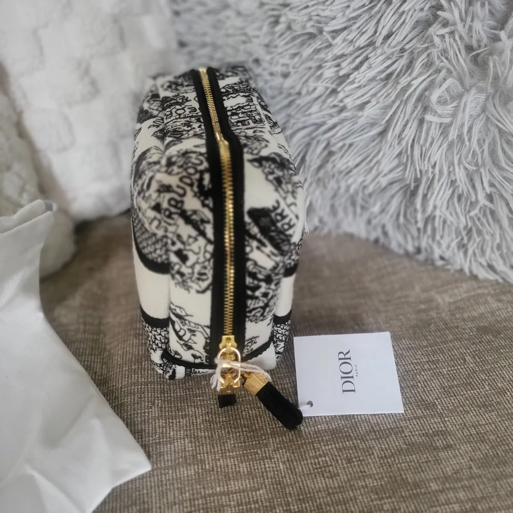 Christian Dior Pouch Bag, Brand new w/sticker !!!! - Picture 4 of 7